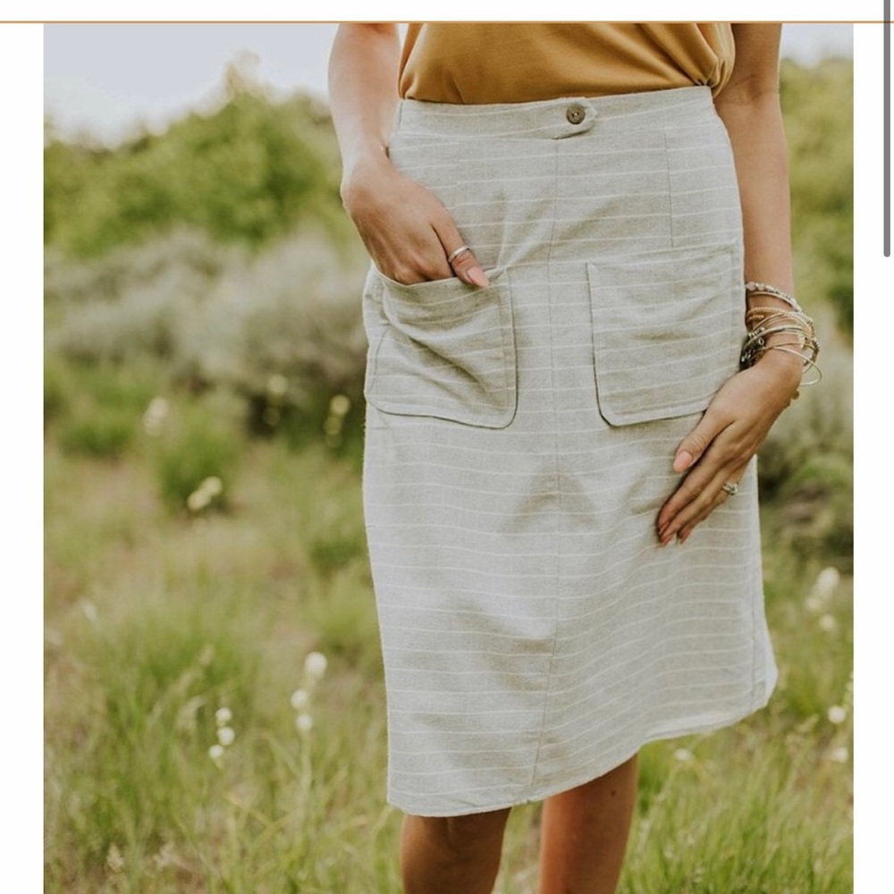 Roolee getaway pocket skirt